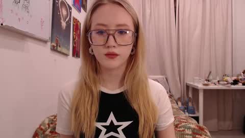 joan_kiss online show from October 29, 3:25 pm