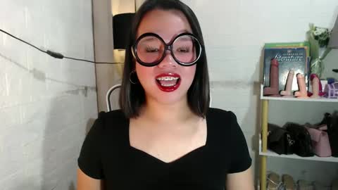 Joana online show from February 22, 8:05 pm