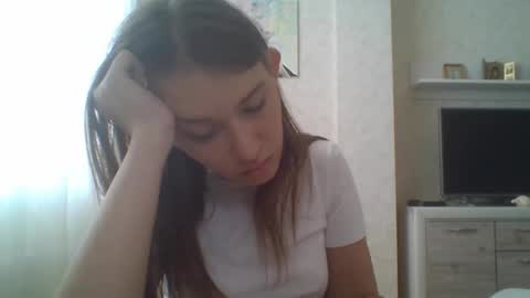 Jennifer online show from September 25, 11:42 am