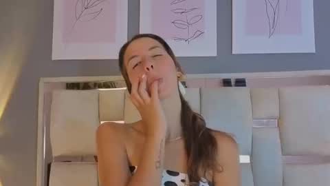 jolie_lov online show from September 8, 2:27 pm