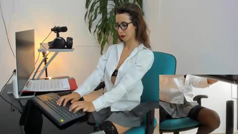 jolie_lov online show from February 13, 1:48 pm