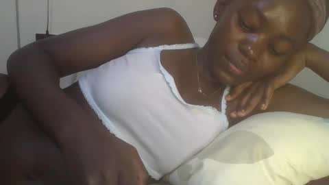 jollynabeb online show from March 2, 11:52 am