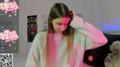 Mila online show from February 12, 8:29 pm