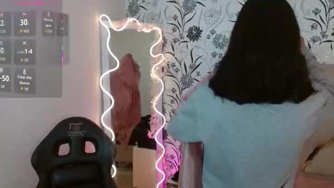 Joselyn  online show from December 16, 11:49 am