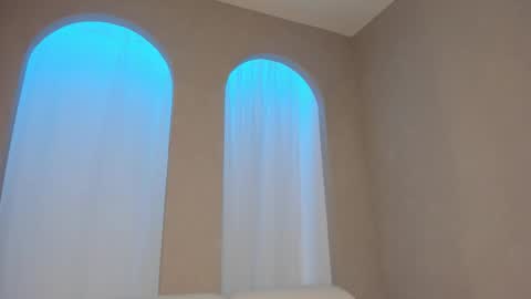 Josie Skies online show from February 7, 3:54 am