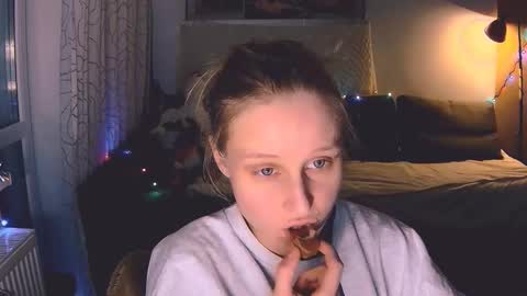 joy_keys online show from December 17, 1:49 pm