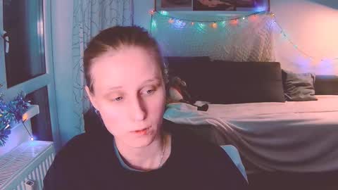 joy_keys online show from December 20, 6:02 pm