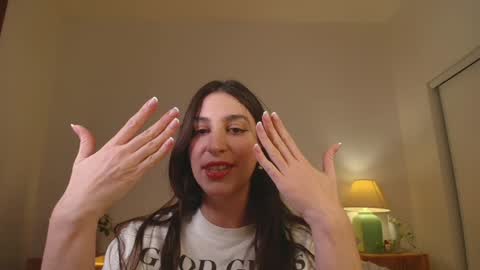 Jsmine  and sometimes Beaulooks online show from December 17, 6:20 pm