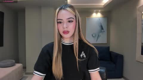 Juanita Clay online show from September 8, 7:24 pm