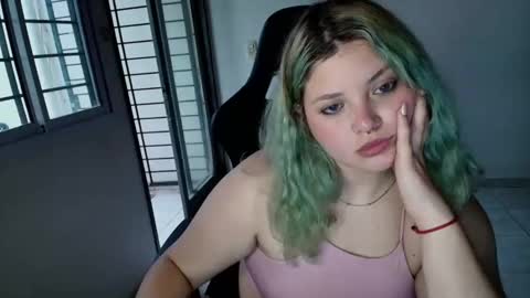 Judithamelia online show from March 3, 9:01 pm