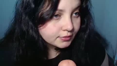 Judithamelia online show from September 16, 9:23 pm