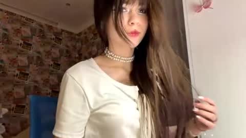 Mila online show from December 19, 2:09 pm