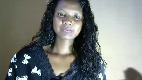 stellah online show from February 15, 11:17 am