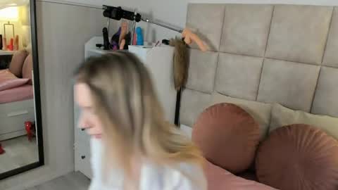 Tatjana online show from April 23, 12:23 pm