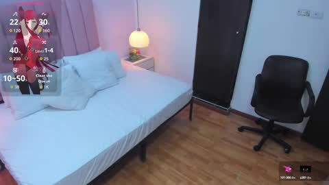 juicykitten1 online show from September 24, 10:58 am
