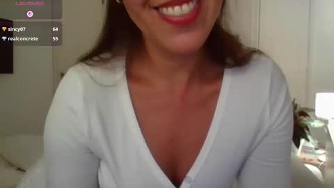 Juju online show from May 5, 11:19 pm