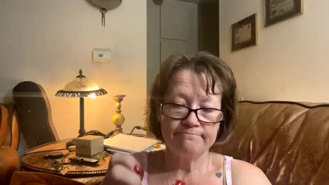 JuJuKitty online show from October 19, 5:09 am