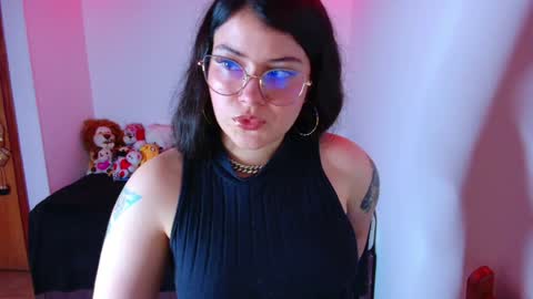 Juliana online show from April 6, 4:46 am