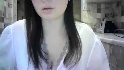 julia69009 online show from January 22, 9:44 pm