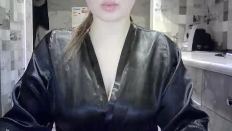 julia69009 online show from February 3, 9:51 pm