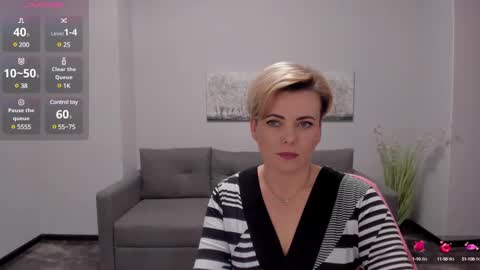 Julia online show from December 13, 7:26 am