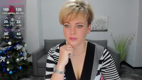 Julia online show from December 23, 7:06 am