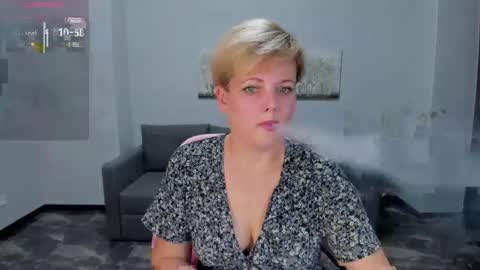 Julia online show from January 14, 2:11 pm