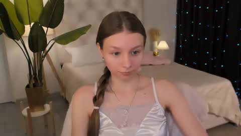 juliedaniel online show from March 3, 7:36 am