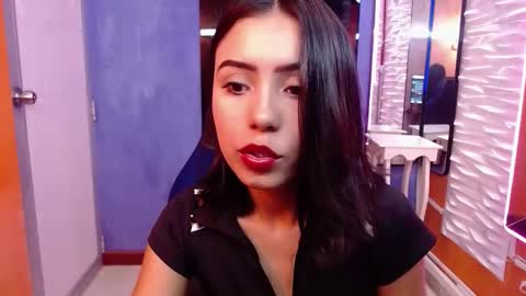 julieta_fn online show from February 10, 2:42 pm