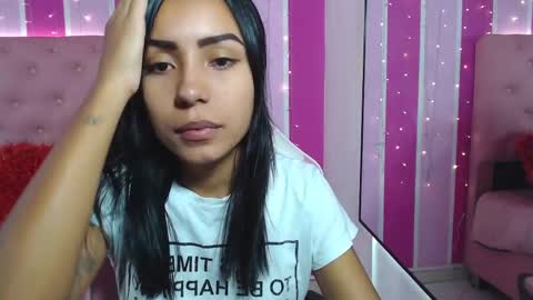 julieta_fn online show from February 22, 12:40 pm