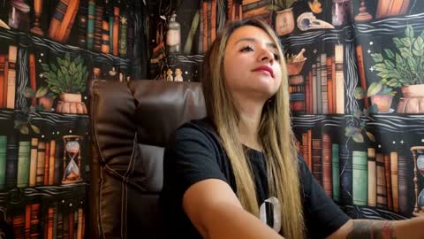 Julietta Jackson online show from January 19, 8:09 pm