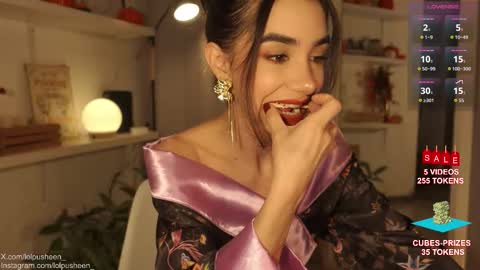 Juliette Dee online show from October 15, 10:45 pm