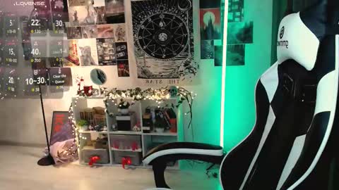 Baroness Von Cringe online show from October 5, 1:27 pm