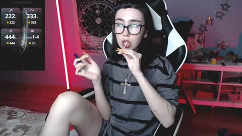 Baroness Von Cringe online show from December 12, 8:32 pm