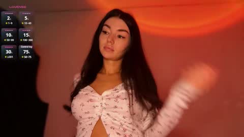 Hloya online show from February 24, 2:36 pm