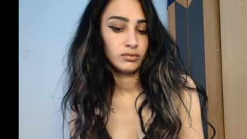 Julyana online show from May 9, 11:01 am