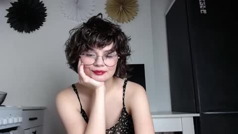 JunneWers online show from October 21, 12:25 am