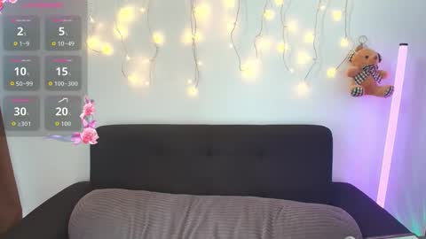 junovaughn online show from March 9, 4:26 am