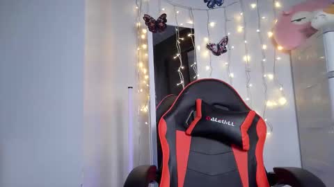 junovaughn online show from October 13, 2:14 am