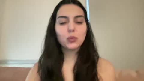 Jess online show from December 2, 9:15 pm