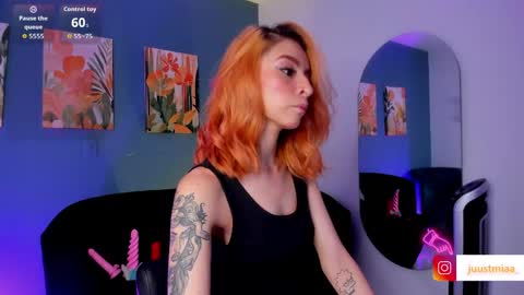 Mia online show from May 31, 7:37 pm
