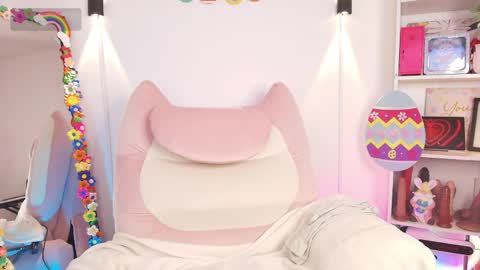 Emy online show from April 2, 1:25 am