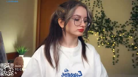 Tate online show from October 5, 6:18 am