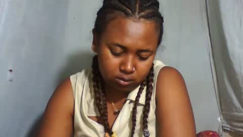 kaillah online show from September 12, 8:01 am