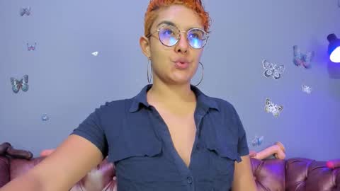 kaira_mosse_ online show from February 10, 11:24 am