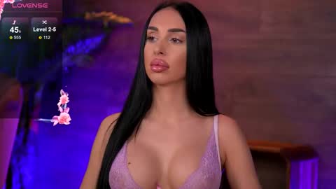 Kaira online show from October 18, 7:04 pm