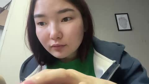 Sakura online show from April 19, 1:22 pm