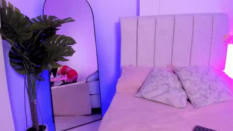 Kali Bloom  online show from March 17, 10:25 pm