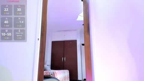    online show from February 25, 12:26 pm