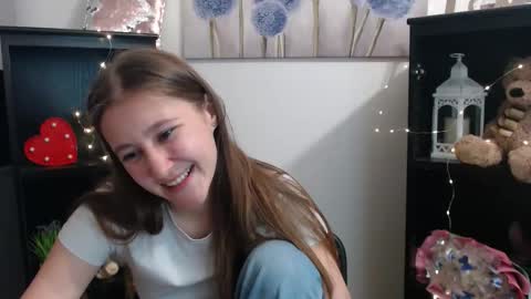kamilla_love_ online show from September 26, 5:10 pm